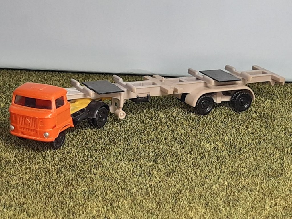bttb8730-1.jpg