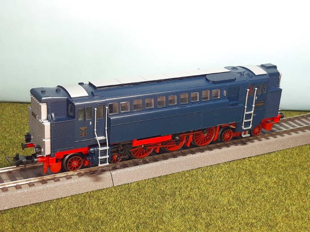 tri22511.jpg
