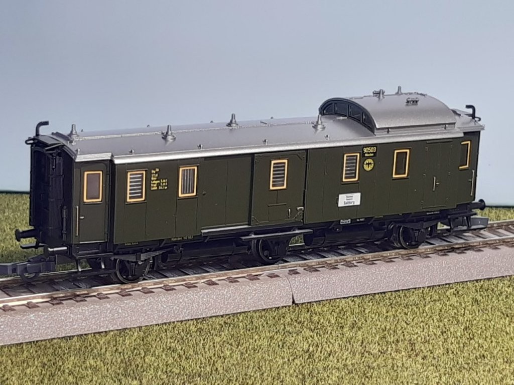 tri23326.jpg