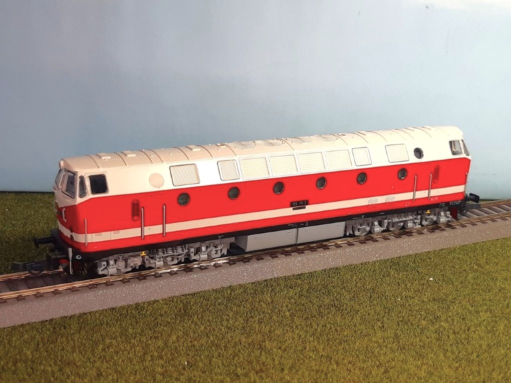 gue33200.jpg