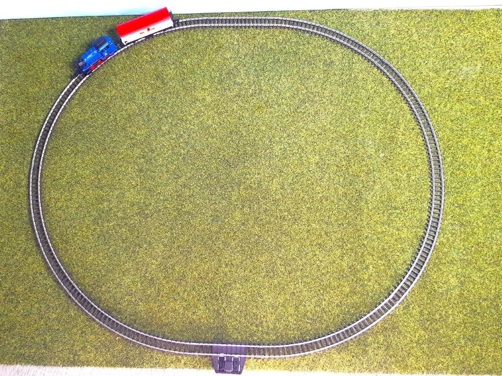 mae892001_1.jpg