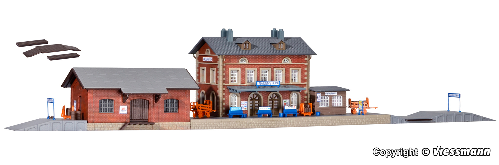 Kibri_37396_N_Bahnhof_Rauenstein_mit_Gterschuppen.jpg
