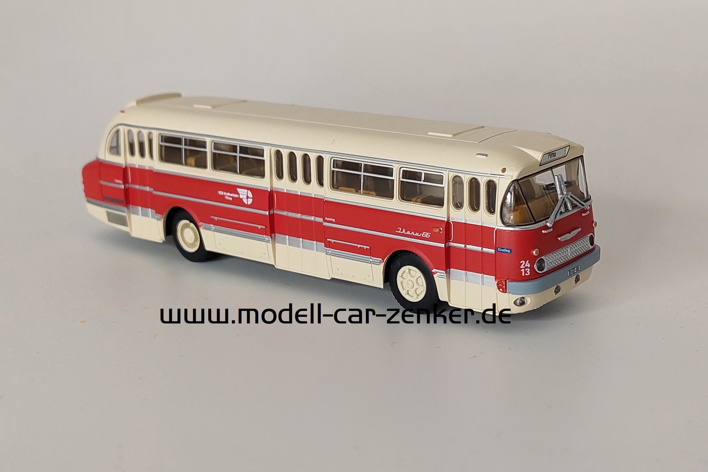 MCZ03-390.jpg