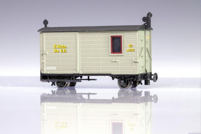 pmt53250.jpg