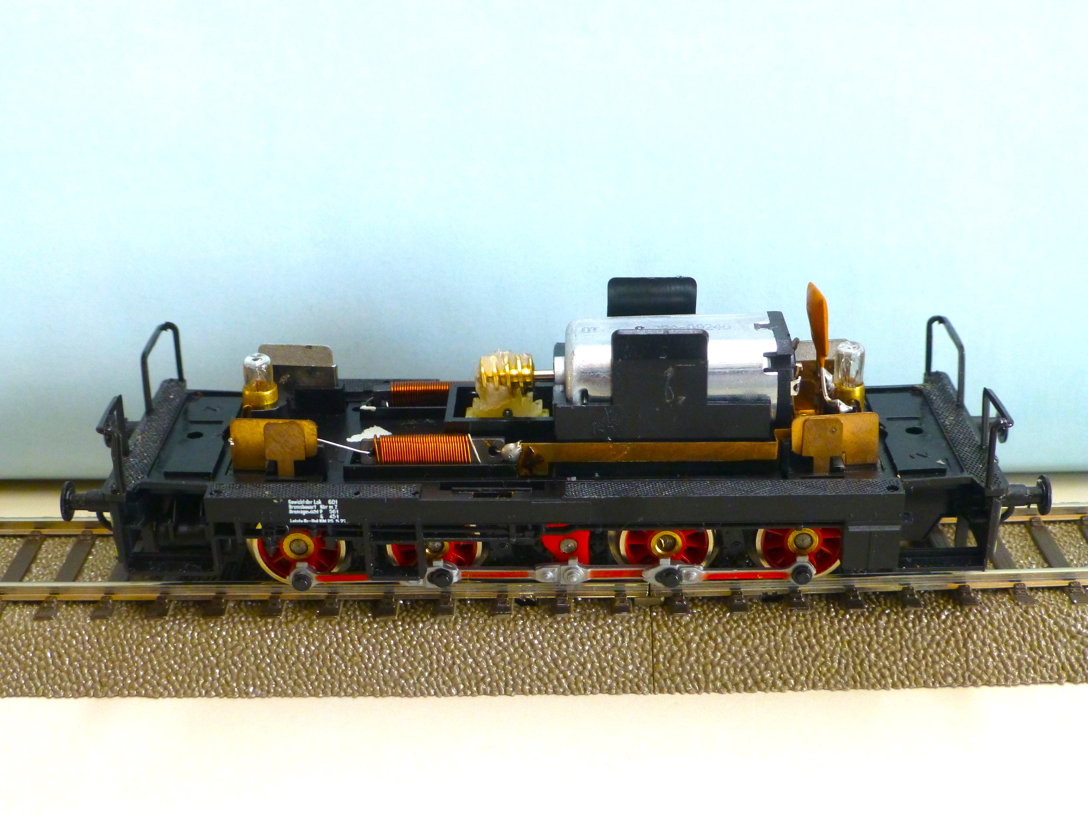 pmt32106_2.JPG