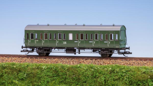 sch74300.jpg