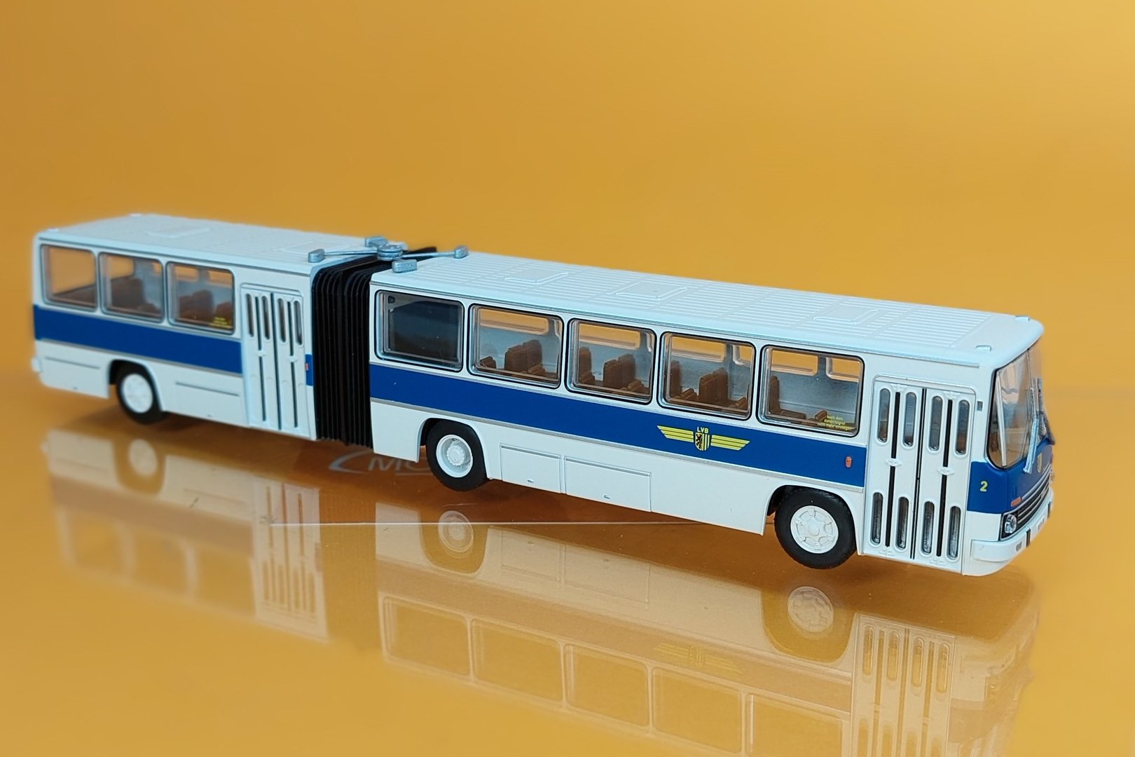 mcz03-319.jpg