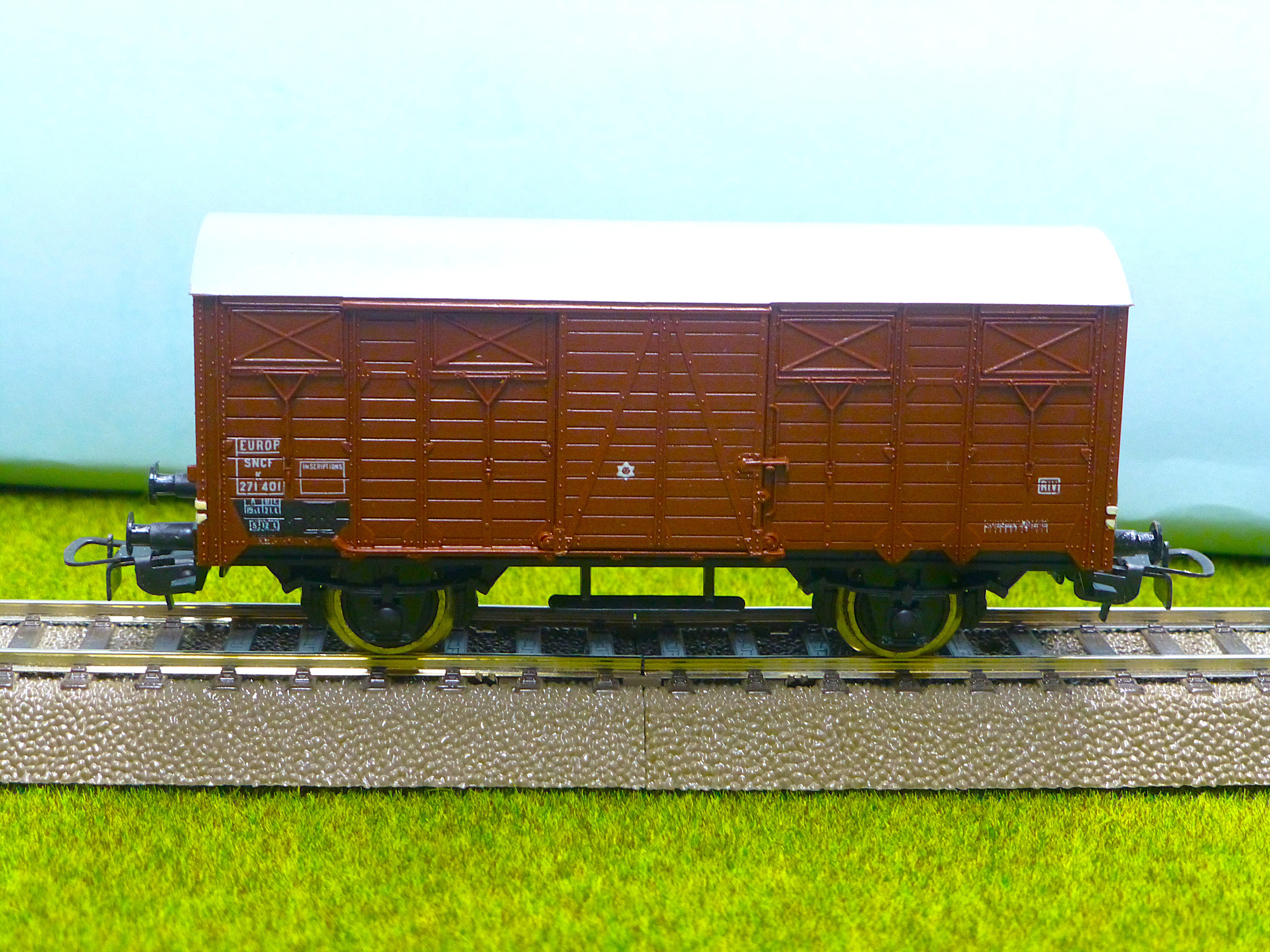 ddrpik6449-072.JPG